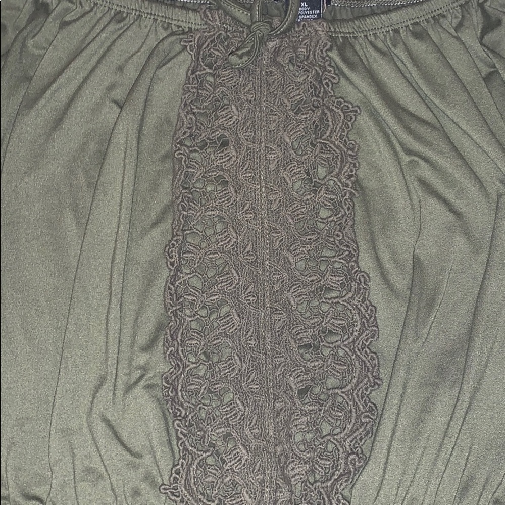 Romper - Picture 2 of 3